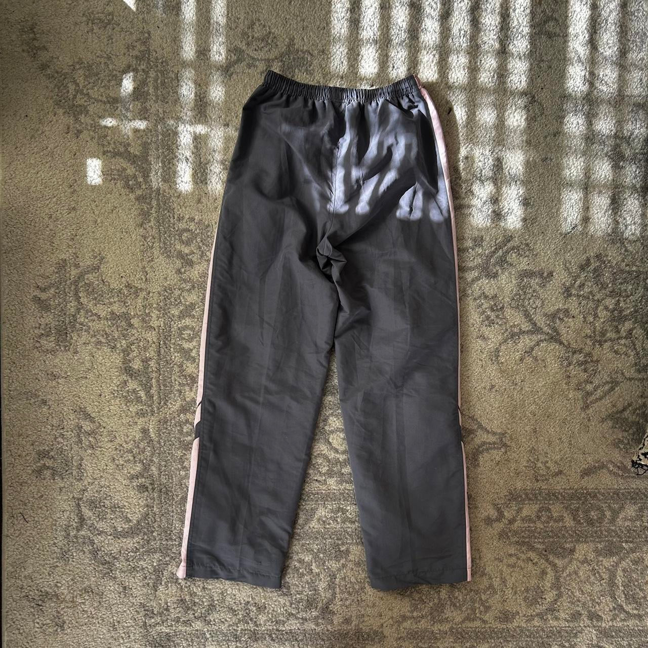 Trackpants