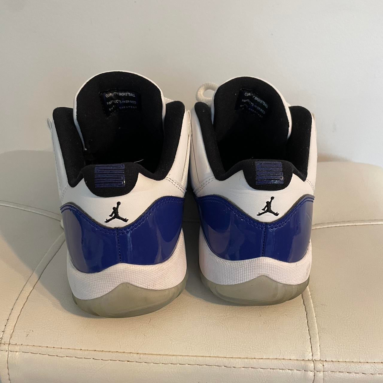 Jordan 11 Low “Concord Sketch”